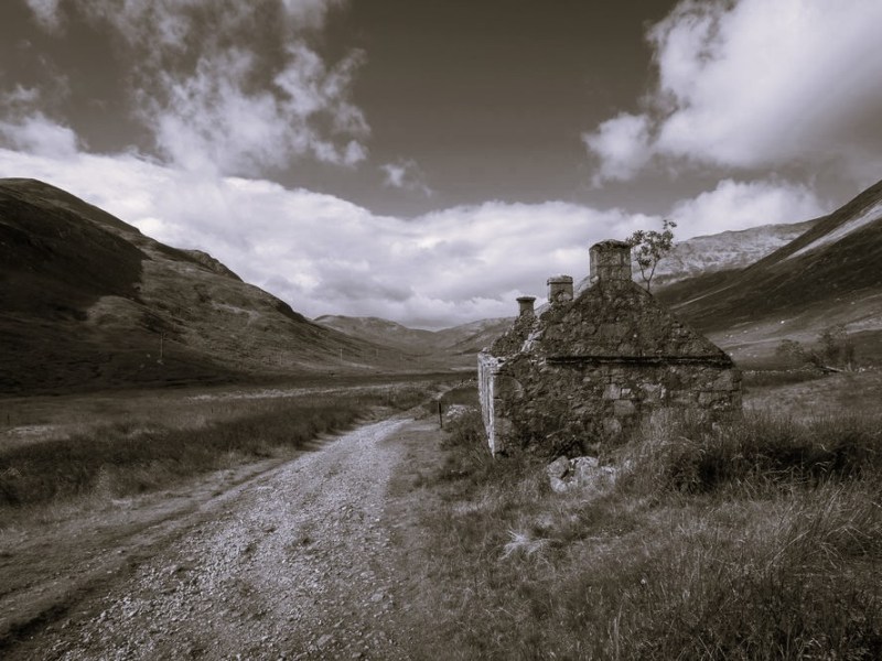 “Draw Near to God Outside the&nbsp;Camp”